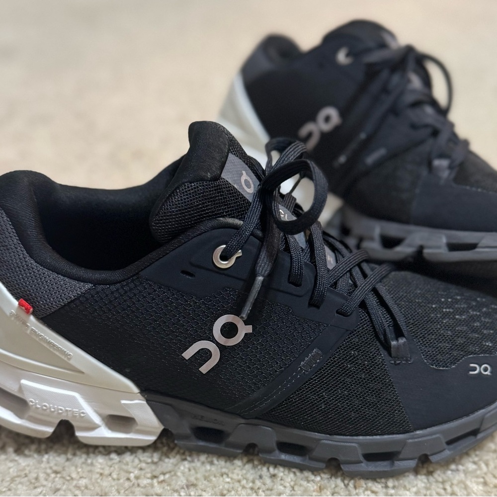 On Running Black and Gray Athletic Shoes